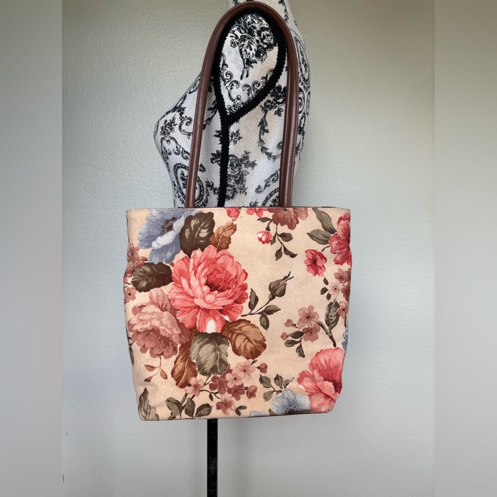 Bueno Floral Embroidered Tote - Pink Beige Multicolor beaded embellishment boho - Picture 4 of 16